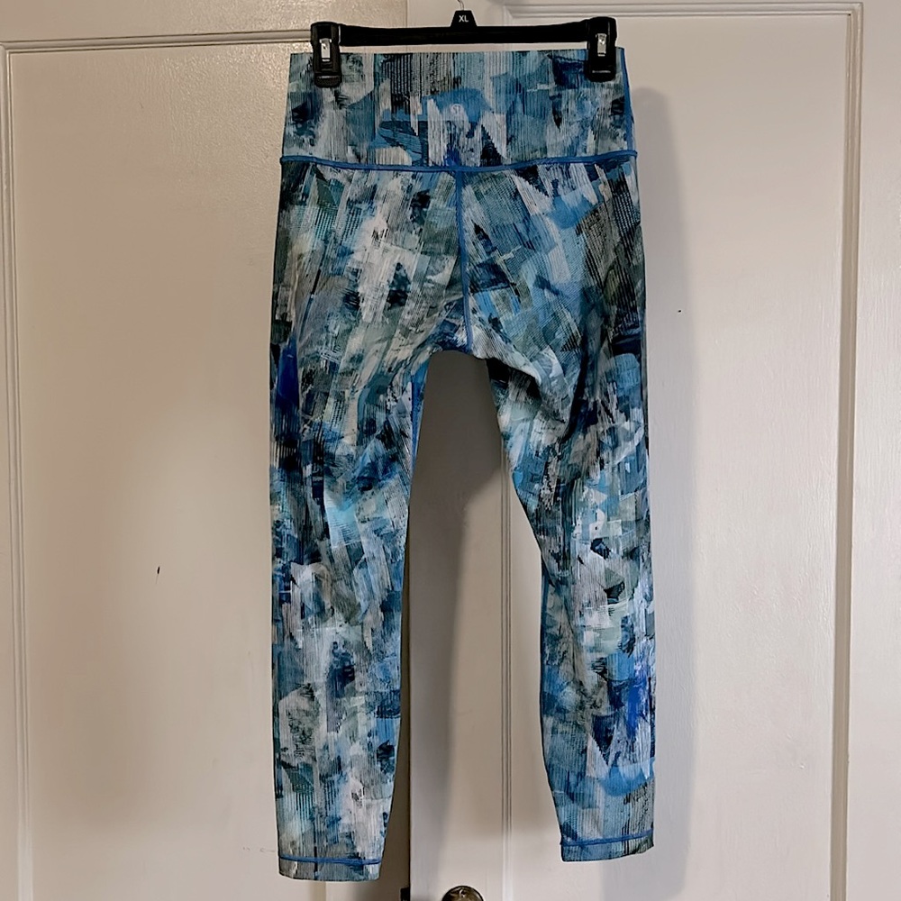 Lululemon Leggings 28” Multicolor ~ EUC - Picture 4 of 8